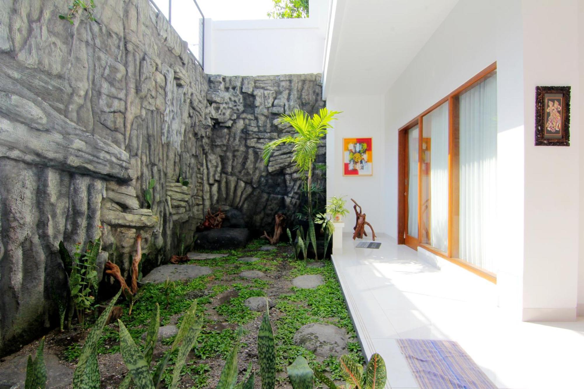 Silas Garden Yogyakarta Exterior photo